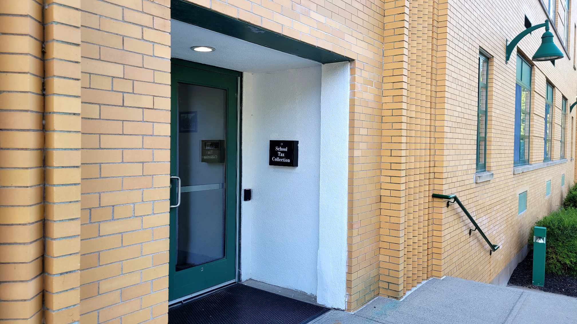 Drop box image